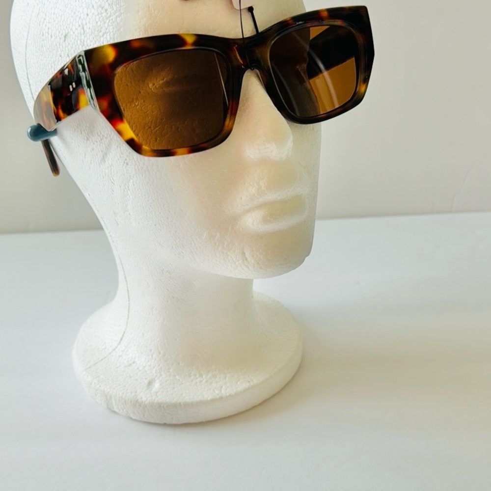 Foster Grant Fashion Sunglasses
